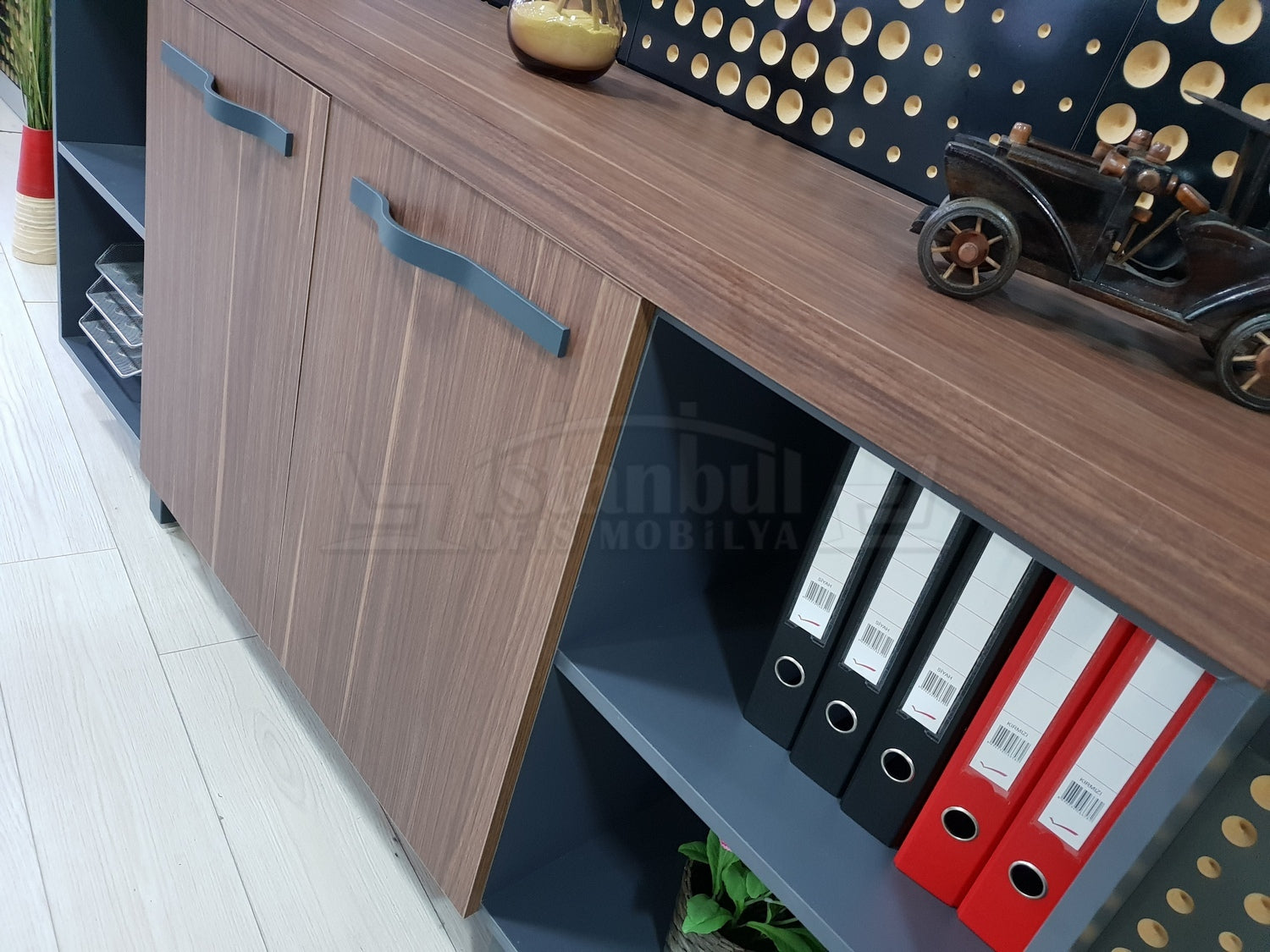 Captiva Ofis Dolabı