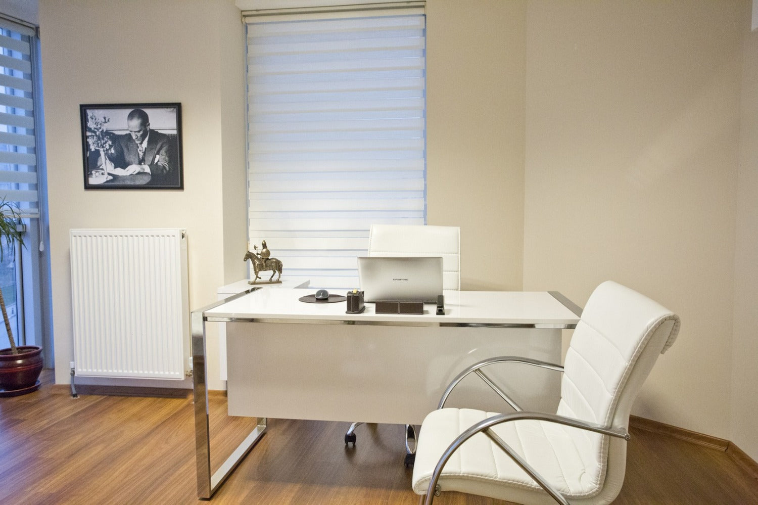Beyaz Ofis Mobilya Takımları Ulaş Bey İstanbul