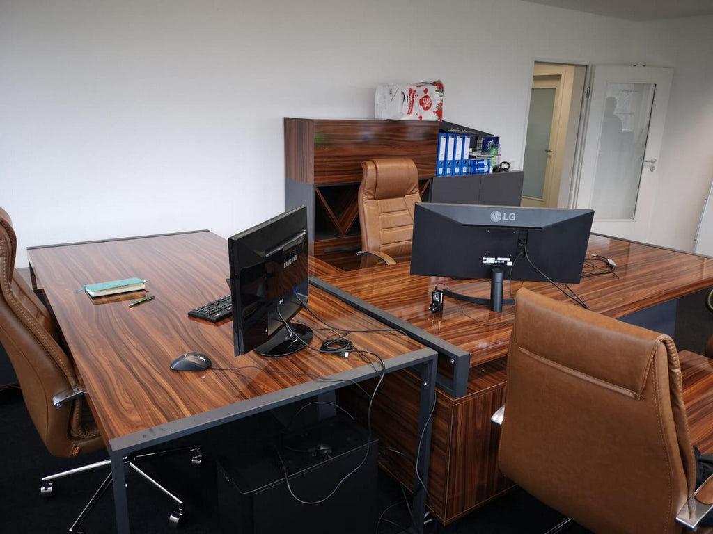 Almanya Ofis Mobilyaları Altan Bey
