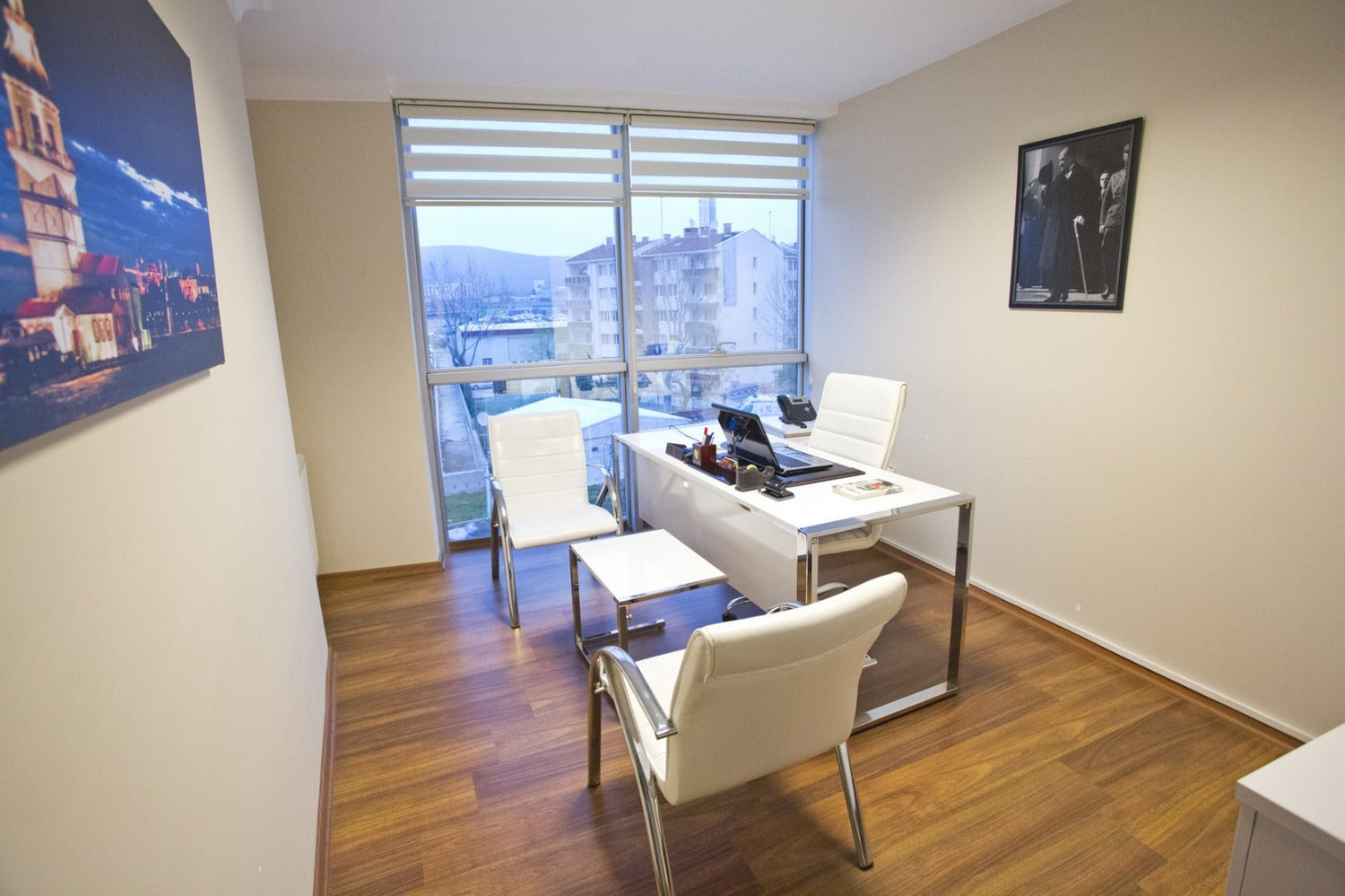 Beyaz Ofis Mobilya Takımları Ulaş Bey İstanbul