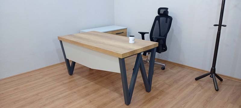 Space Study Desk