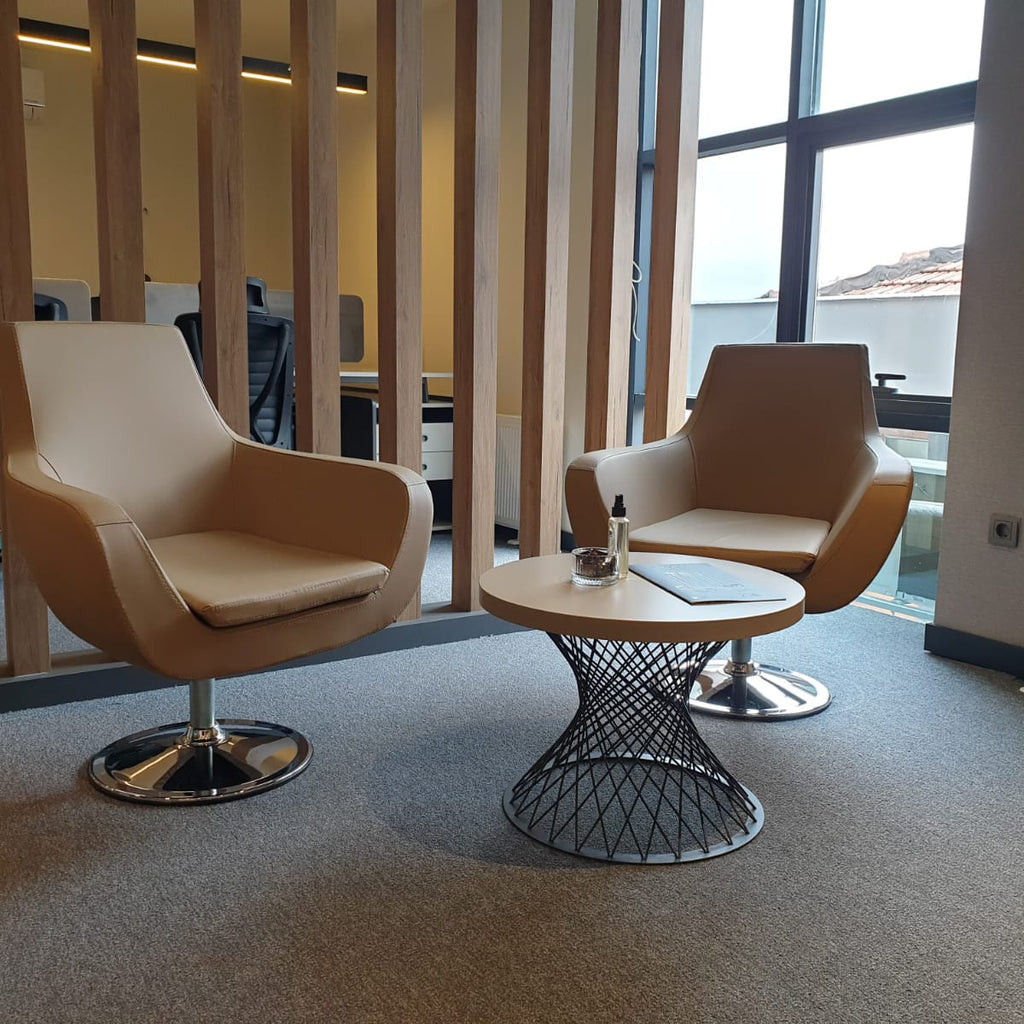 Kayra Waiting Armchair Bergere - Flans Legs