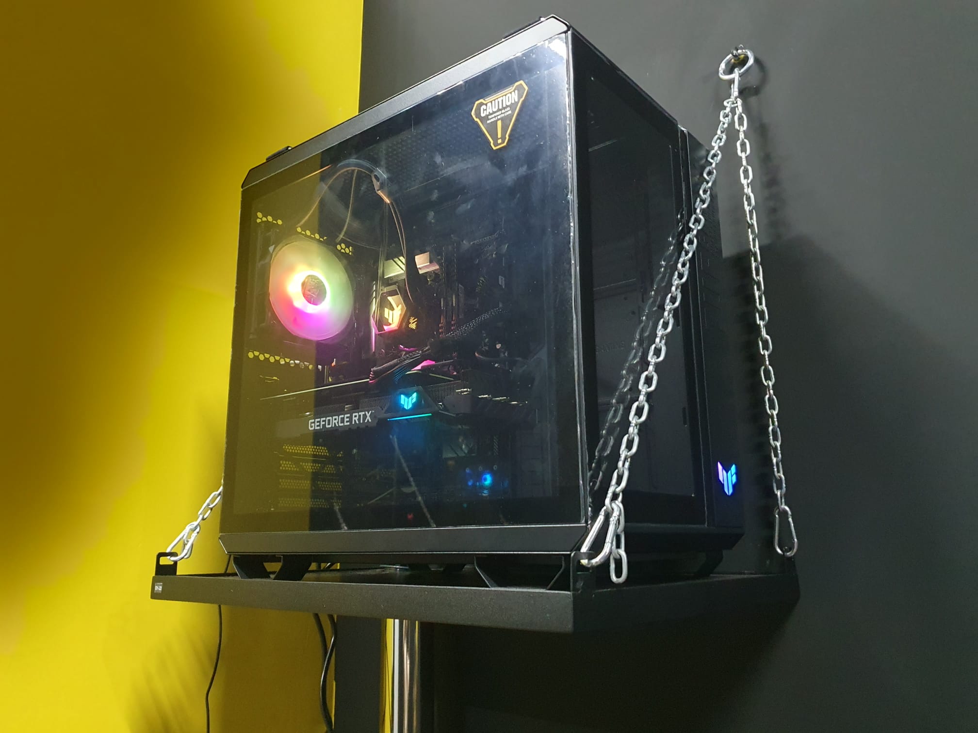 Colizeum Gaming Desks and Gaming Furniture