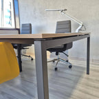 İstanbul Ofis Mobilya modern ahşap tablalı ve siyah metal ayaklı 4lü ofis çalışma masası takımı