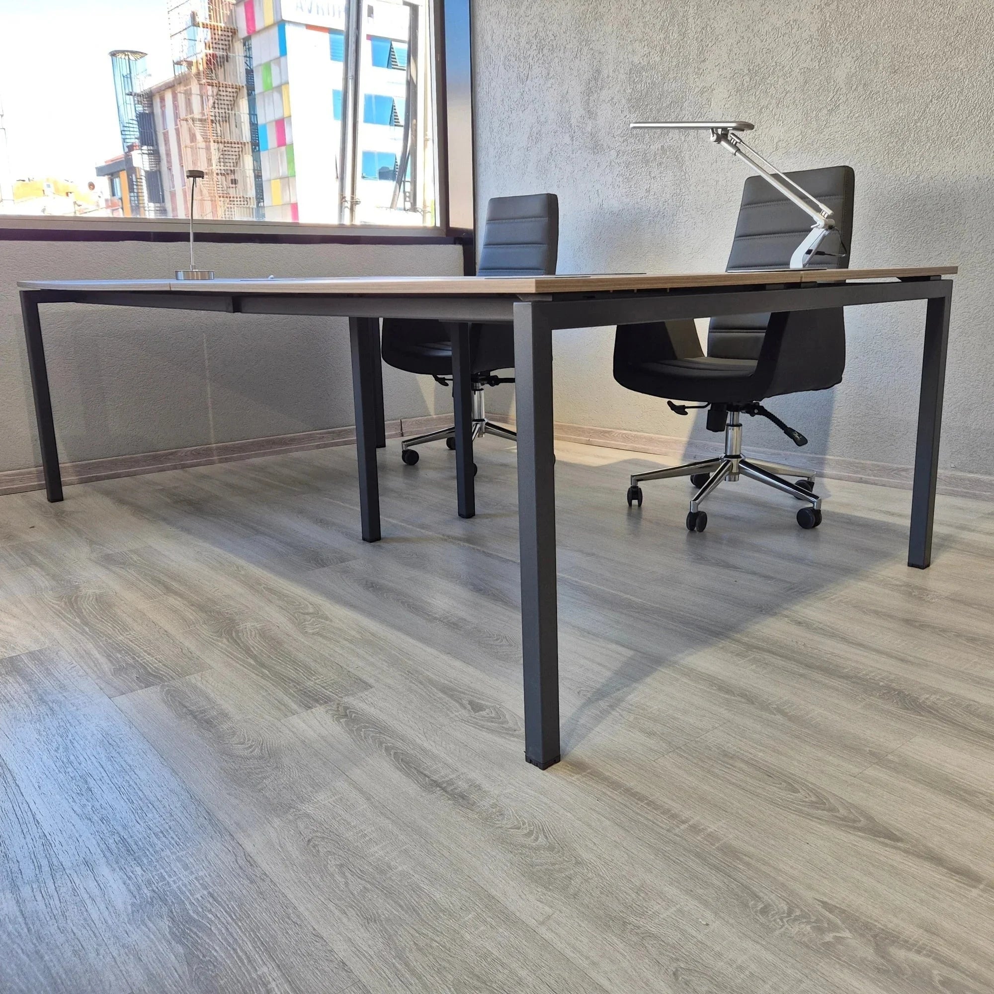 İstanbul Ofis Mobilya modern ahşap tablalı ve metal ayaklı 4lü ofis çalışma masası takımı