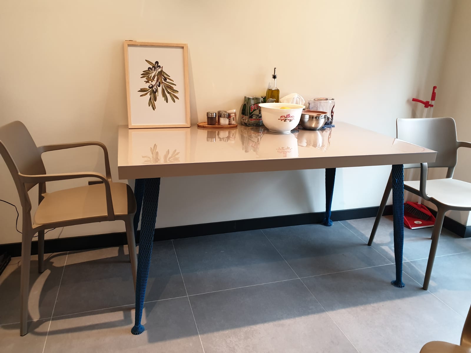 Bilgili Construction Office Furniture Decoration