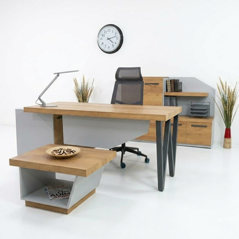 Office Desk Set Space