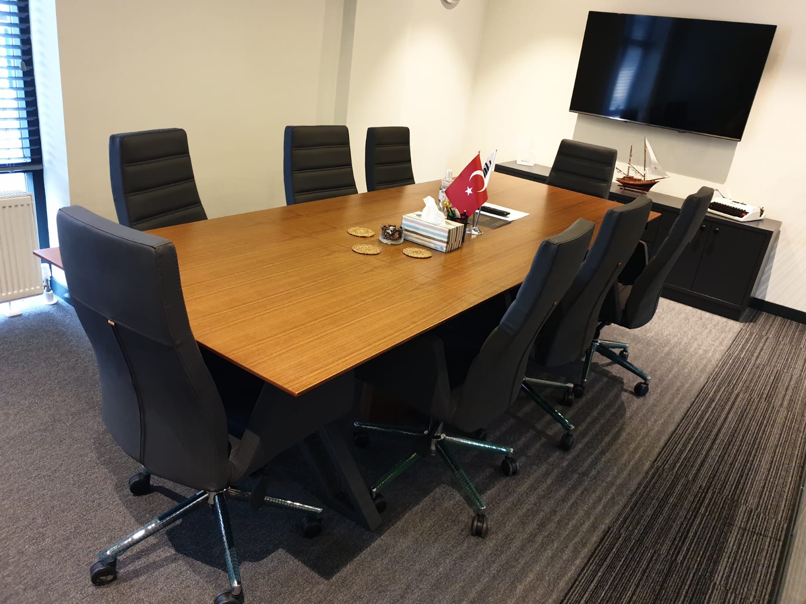 Bilgili Construction Office Furniture Decoration